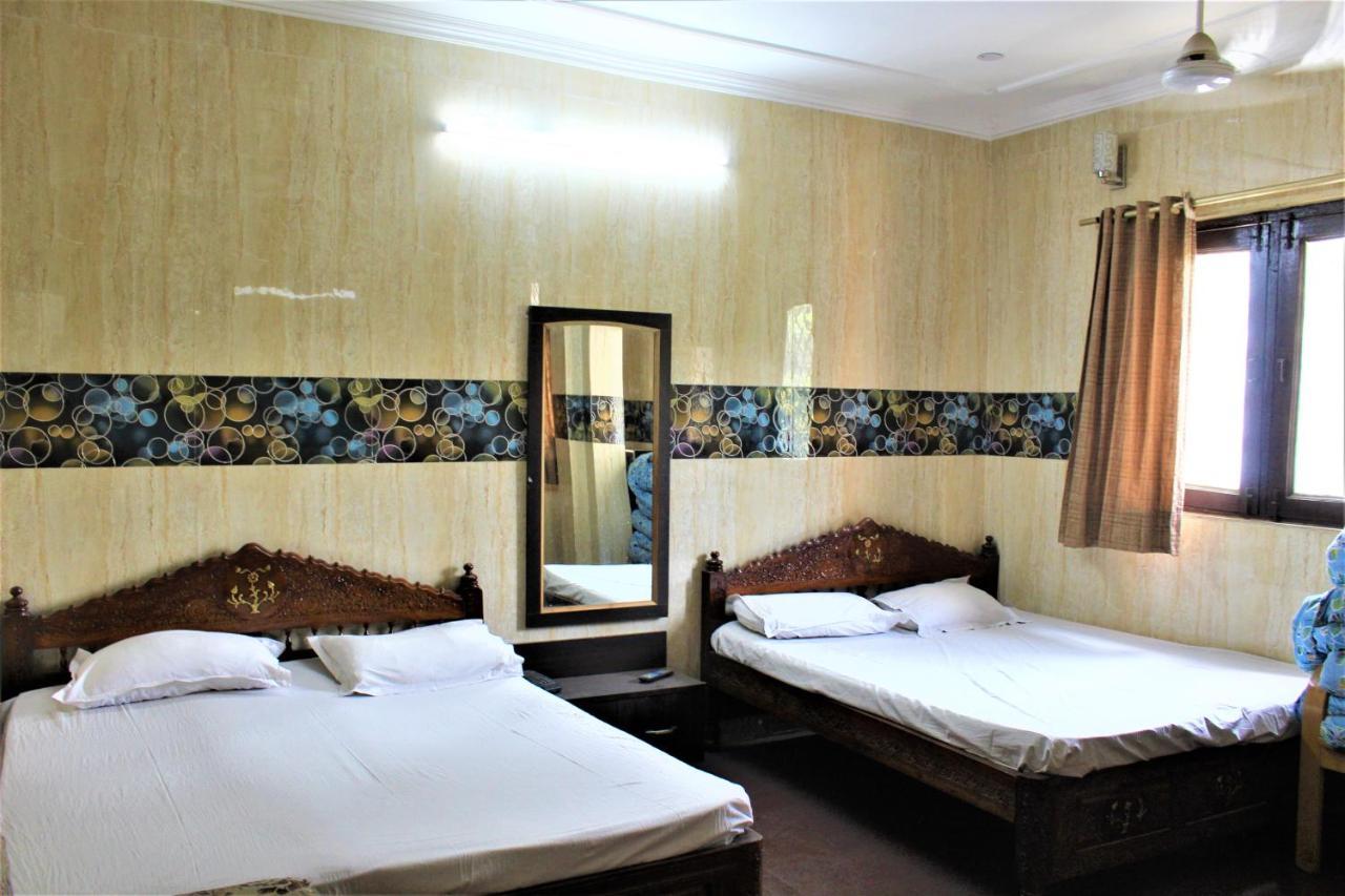 Central Guest House , Walk In Dargah & Markaz Yeni Delhi Dış mekan fotoğraf