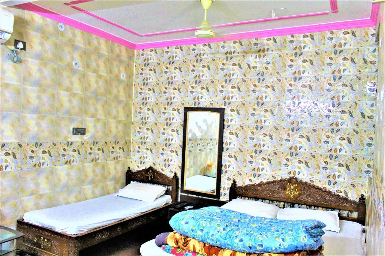Central Guest House , Walk In Dargah & Markaz Yeni Delhi Dış mekan fotoğraf